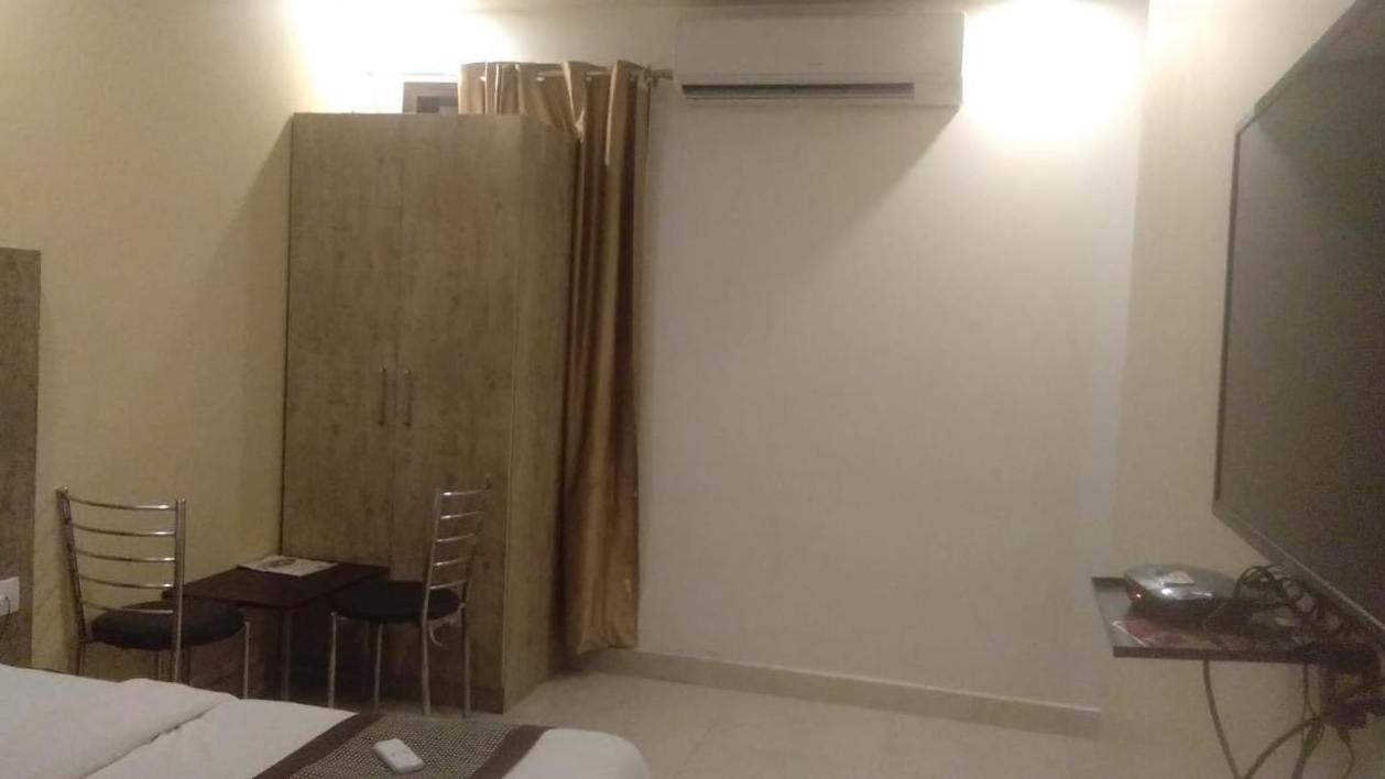 Hotel Broadway New Delhi Eksteriør bilde